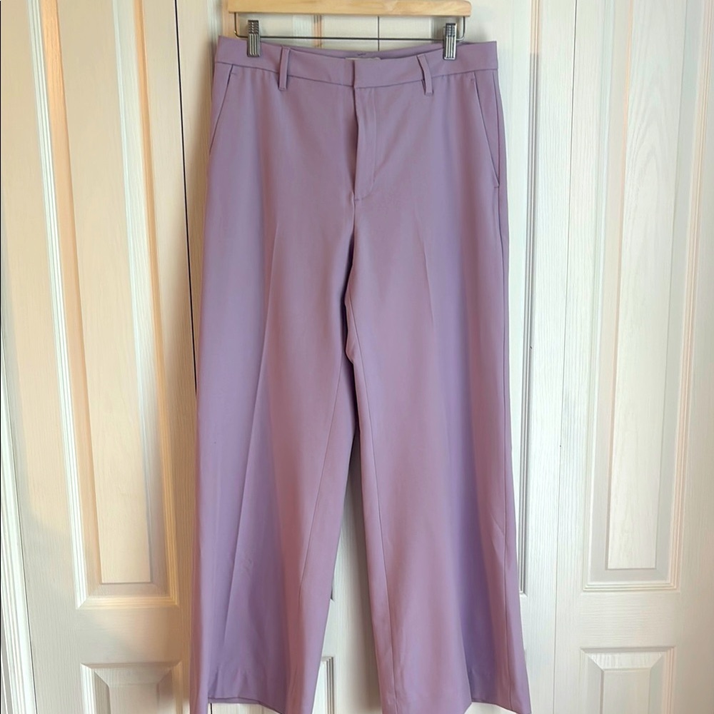 Banana Republic Wide-Leg High-Rise Trouser. Sculpted Stretch. Size 10. Purple